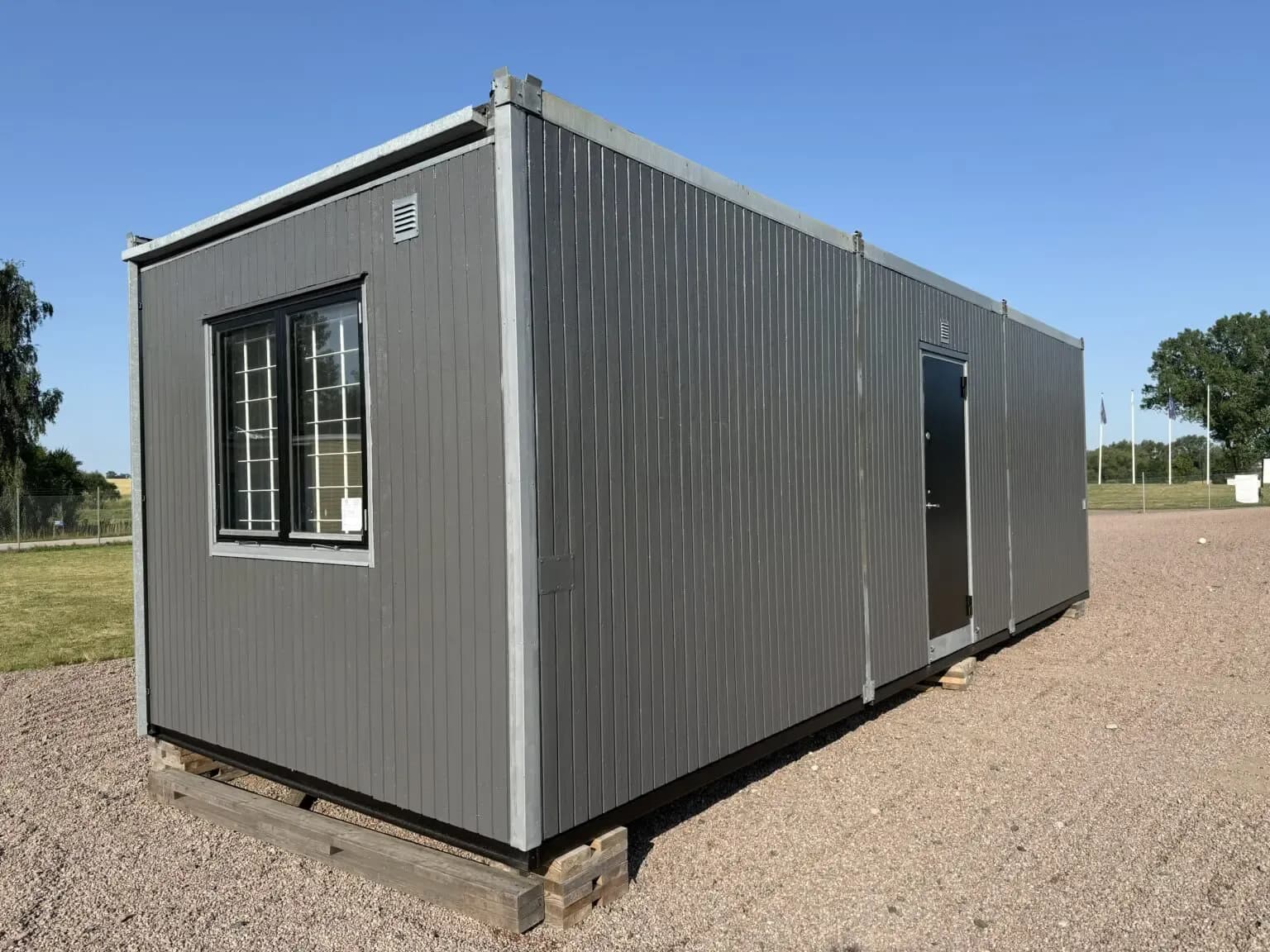 Beg. Kontorsbod med WC/dusch och pentry ca 30kvm