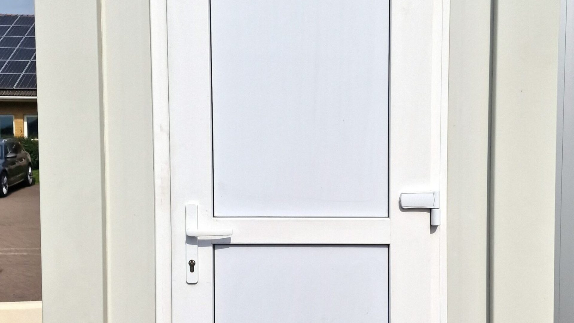 Nytillverkad vattenspolande WC