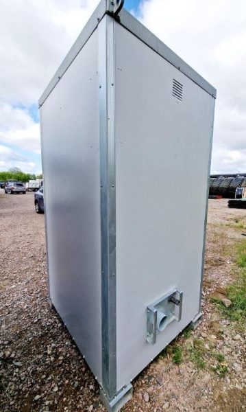 E9EBC82B-77B2-4E10-BCEA-17CAD11696FC